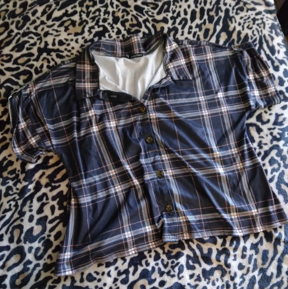 Luna Moon Jr's button up top